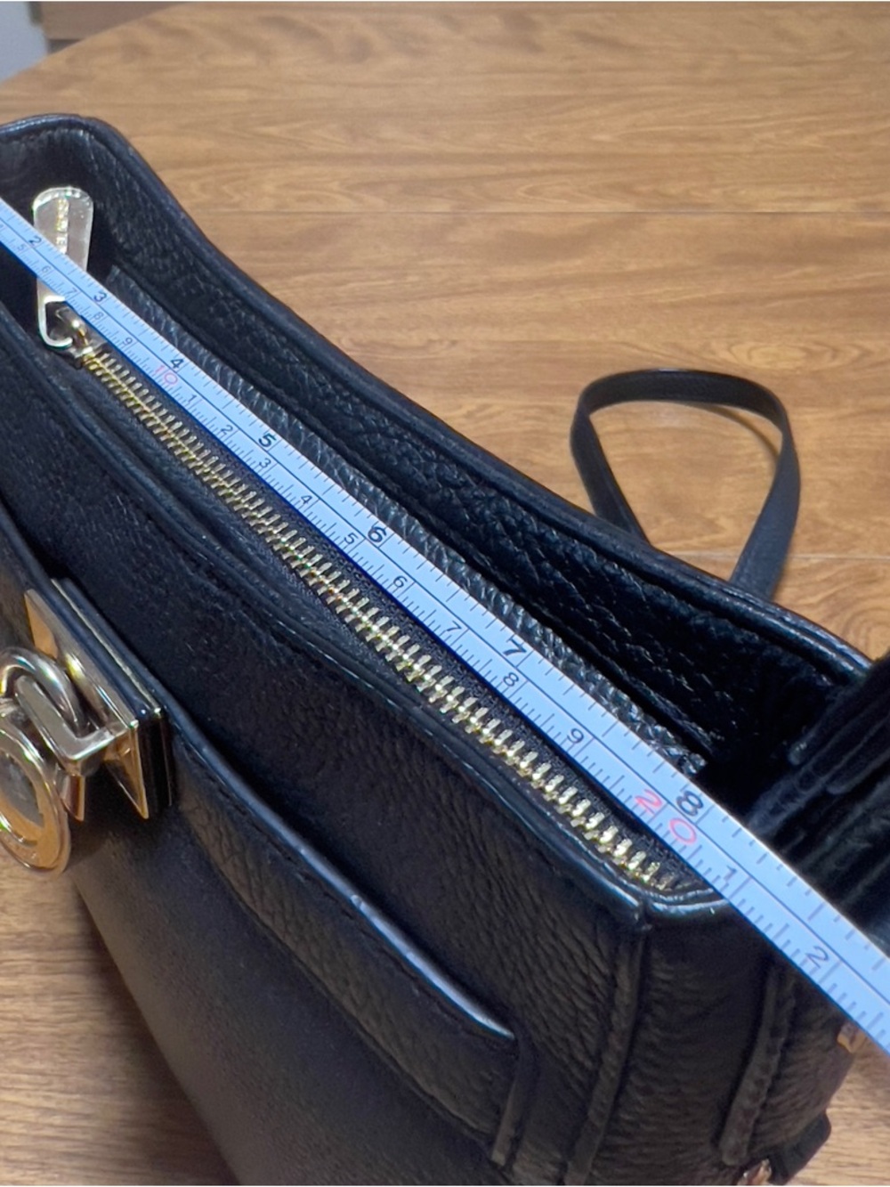 Michael Kors Black Leather Hamilton Traveler Messenger bag & Small Wallet Set - Picture 11 of 14